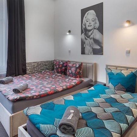 70S Guest Room Cracovia Esterno foto