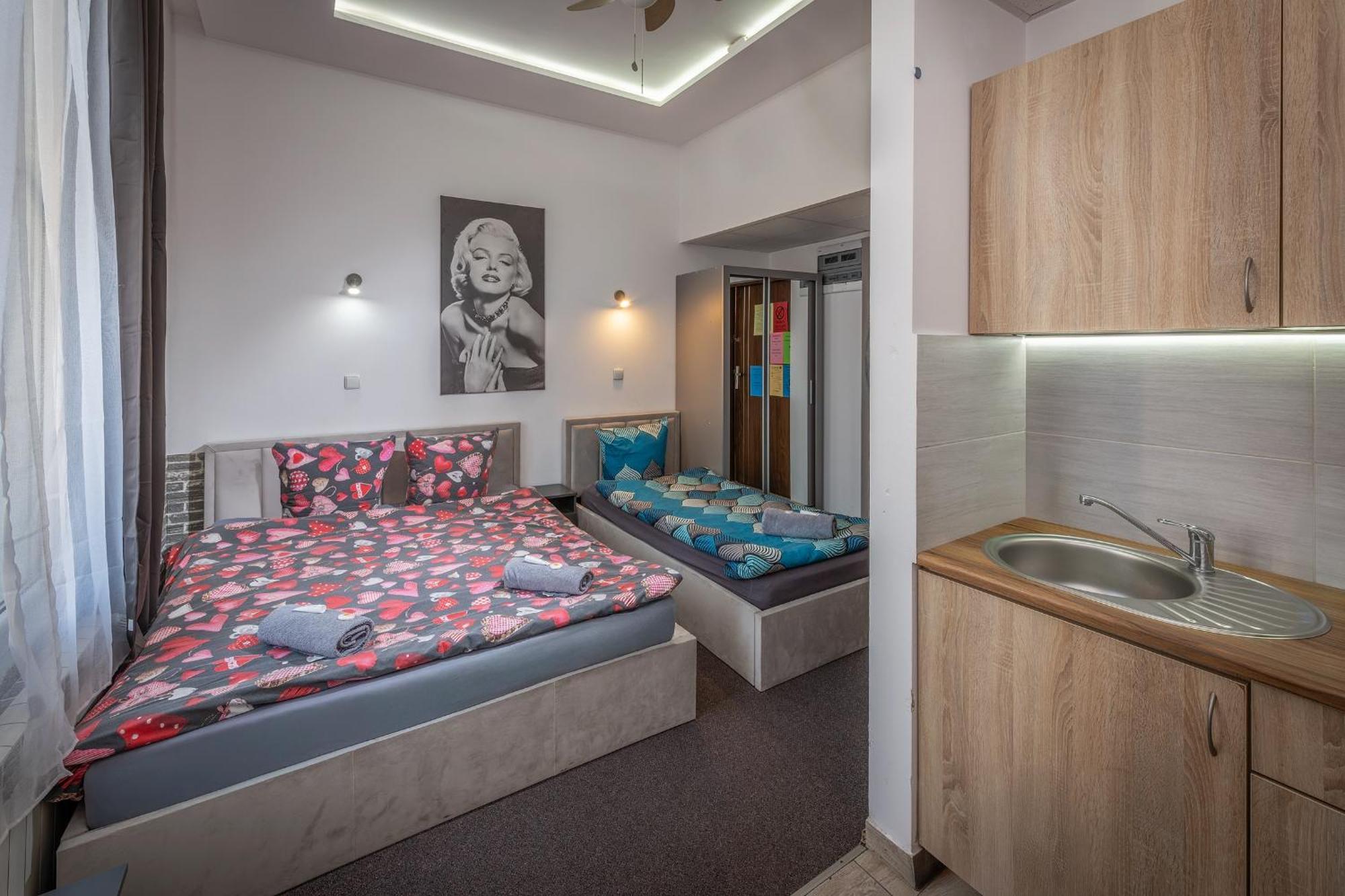 70S Guest Room Cracovia Esterno foto